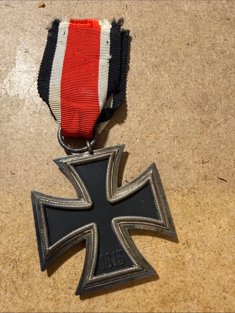 WWII Second Class Iron Cross 1939 Military Medal with Red, White & Black Ribbon - Picture 2 of 2